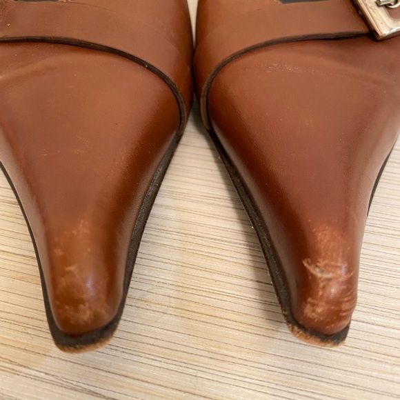 Cinti Pointed-Toe Pumps - Picture 4 of 9